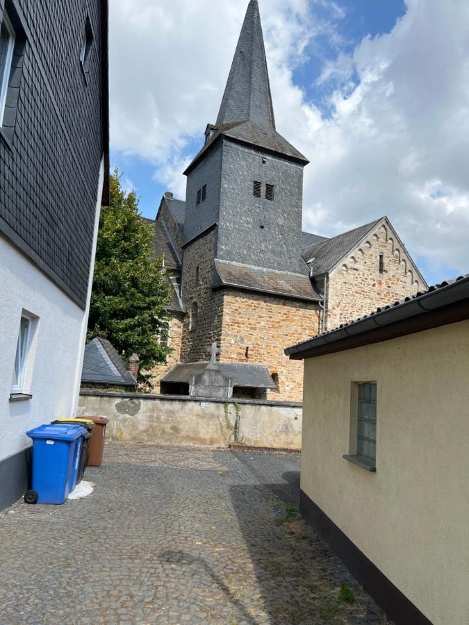 300 Jahre Altes Renoviertes Fachwerkhaus Villa Peterslahr Екстериор снимка